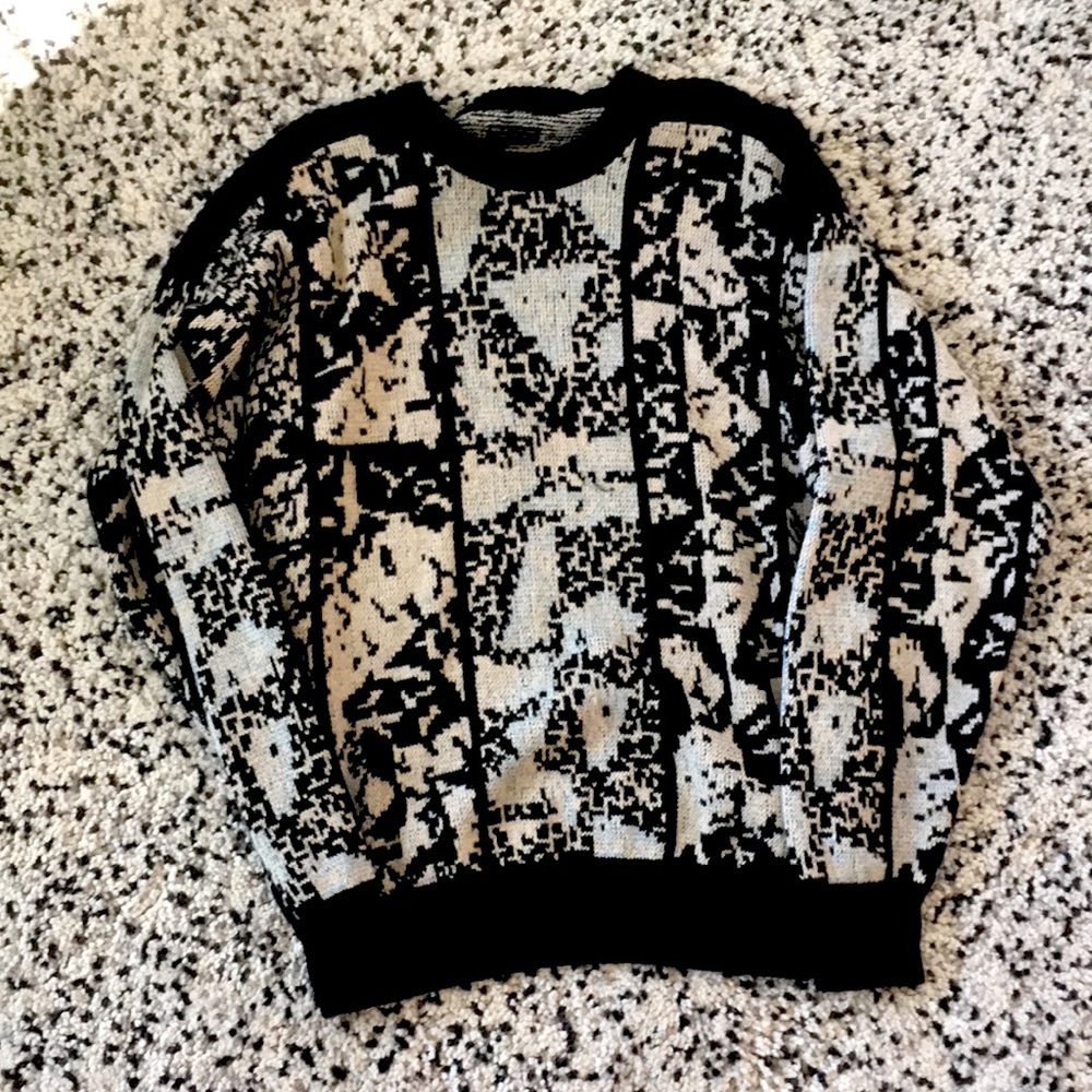 Abstract Print Knit Sweater - Large